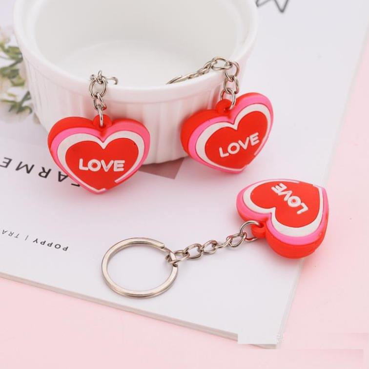 Móc khóa hình trái tim tình yêu màu đỏ chữ Love