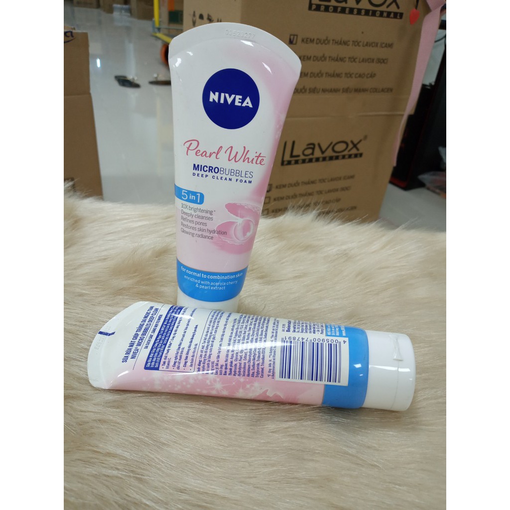 Sữa rửa mặt NIVEA pearl white 100g   làm sạch bã nhờn bụi bẩn , cung cấp độ ẩm , giúp da trắng sáng tự nhiên.