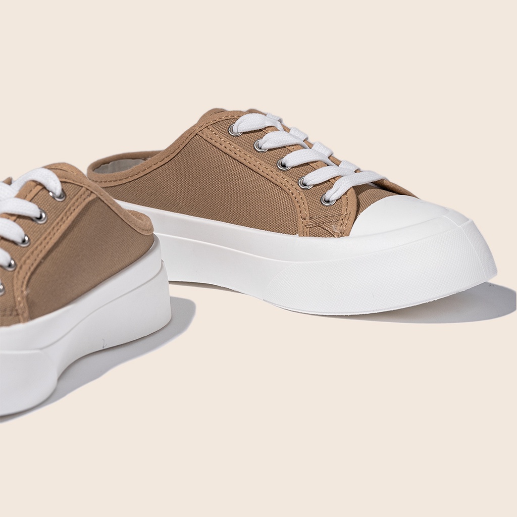 Giày Sục Thể Thao Nữ Giày BOM Sneaker Vải Canvas Đế Cao Bánh Mì Hở Gót 2 Màu Kem Vàng giayBOM GB Classics Mule B1496