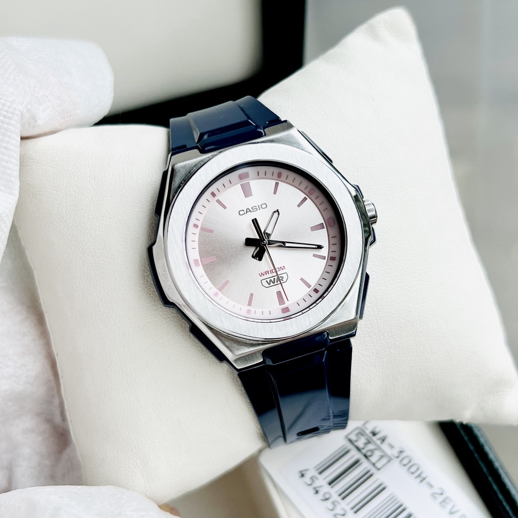 Đồng hồ Unisex Casio LWA300H-2E, đồng hồ chính hãng, dây xanh mặt trắng