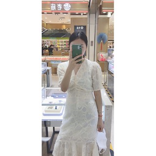 Đầm Midi Cổ V Đuôi Cá Kiểu Pháp