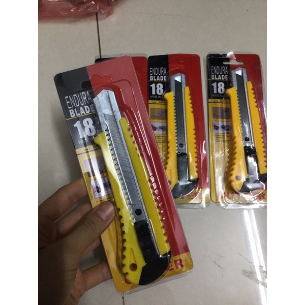 Dao trổ - dao rọc giấy cỡ lớn