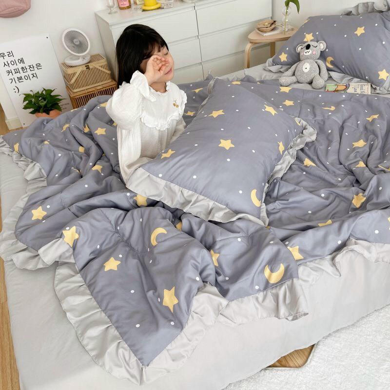 Bộ chăn ga gối drap giường nhập khẩu cao cấp chất vải đũi viền bèo - Chăn hè trần bông họa tiết ngôi sao ghi