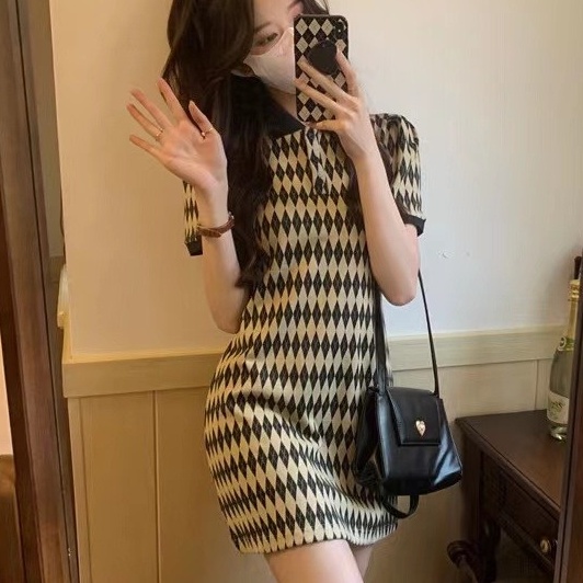 Đầm Ngắn Cổ Polo Họa Tiết Sọc Caro Thiết Kế Mới Thời Trang Mùa Hè Dành Cho Nữ