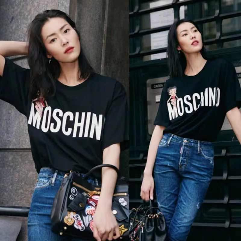 Áo Thun Tay Ngắn In Chữ Moschino Trẻ Trung Cho Cặp Đôi