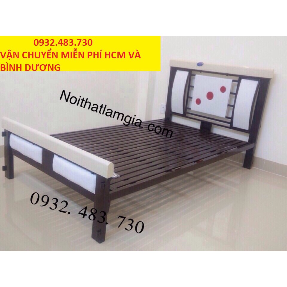 Giường sắt hộp đèn Duy Phương ngang 1m8 , GHD18