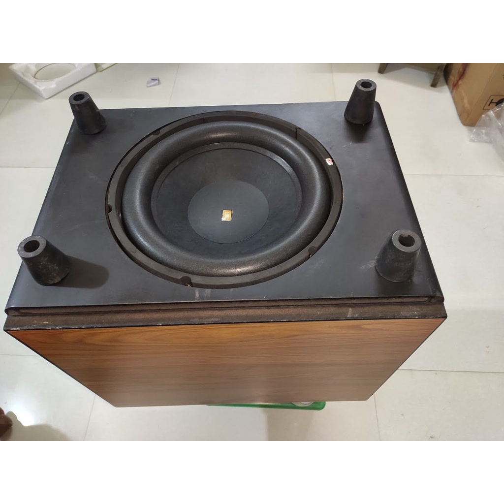 Loa sub điện, siêu trầm JBL SW12UP, xuất xứ Thái Lan, bass 30, 500W ,loại úp đất mạnh mẽ. uy lực