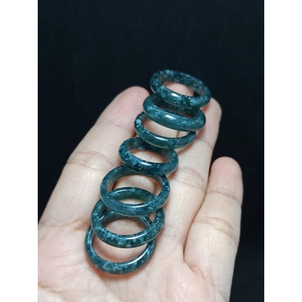 Nhẫn đeo tay JadeA vân hoa siêu đẹp kèm hộp gấm sang trọng