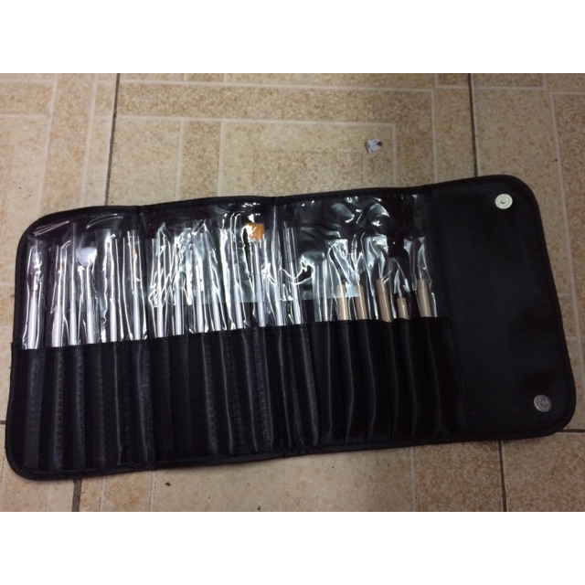 Bộ cọ vẽ 20c