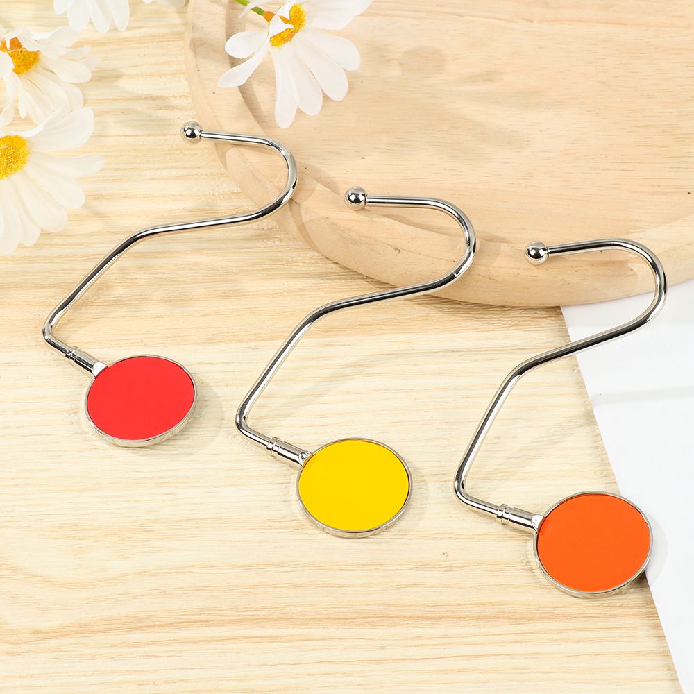 Móc treo túi xách gắn bàn bằng kim loại bền bỉ di động nhiều màu sắc