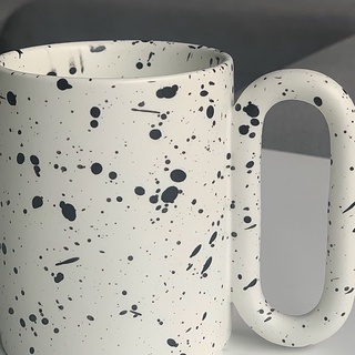 Cốc sứ Handmade Cruved Handle Mug-Speckled /Cốc sứ vẩy đen trứng cút Essential Homewares