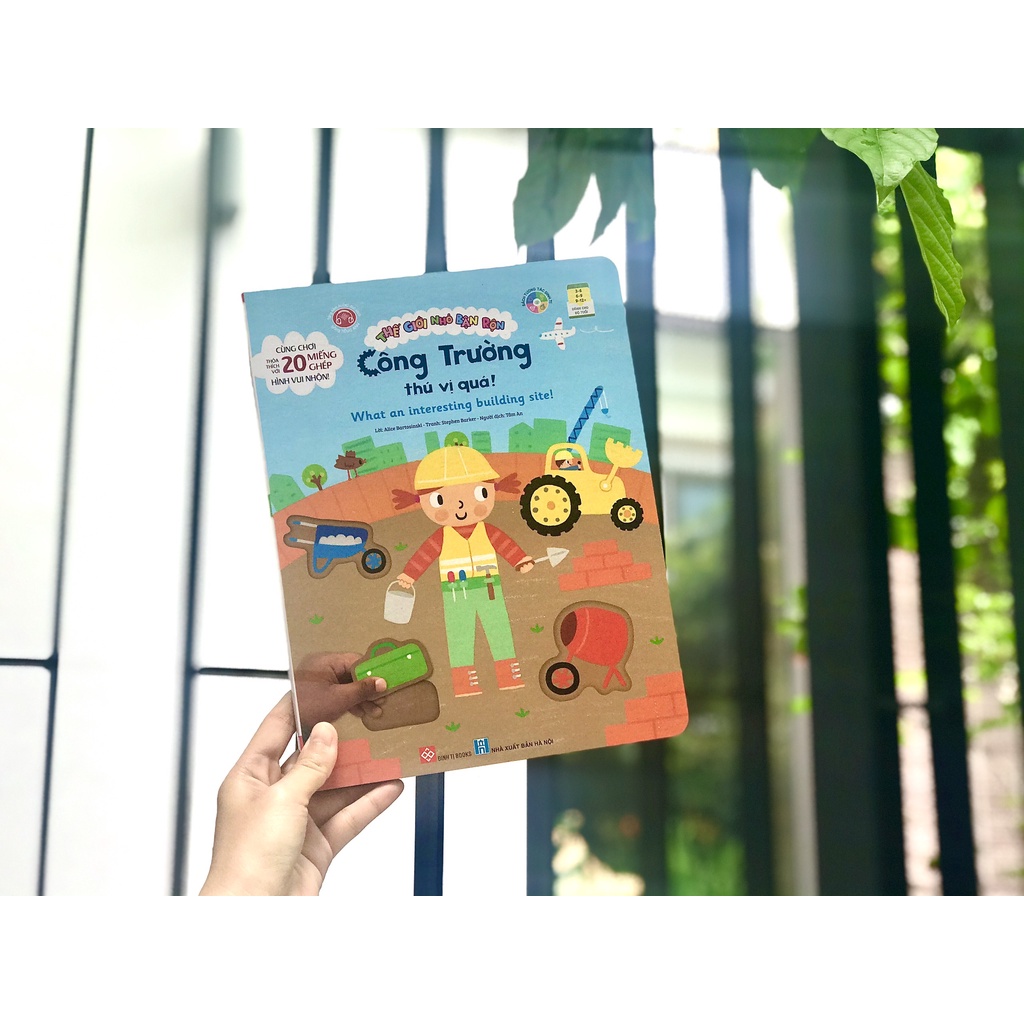 SÁCH - Thế giới nhỏ bận rộn - Công trường thú vị quá! - What an interesting building site!