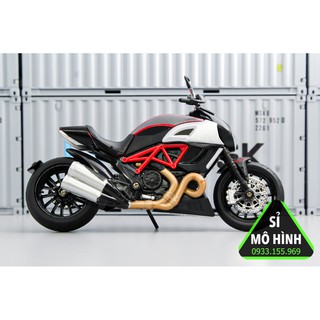 Mô hình xe moto Ducati Diavel phiên bản sáng đèn 1:12 Đỏ