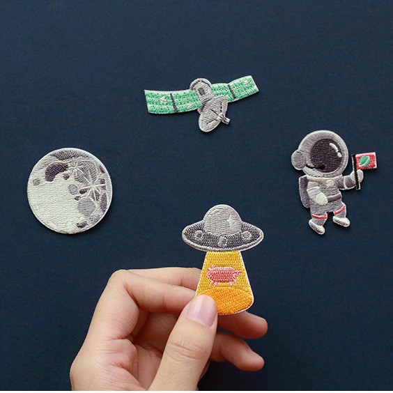 Sticker Dán Ủi Phi Hành Gia, Mặt Trăng Dễ Thương