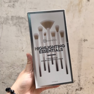 BỘ CỌ BH COSMETICS HIGHLIGHTING ESSENTIALS 7 PIECE BRUSH SET.