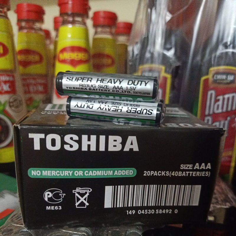 Pin TOSHIBA lốc 2 cái  bỏ điều khiển tivi, máy lạnh , đồ chơi
