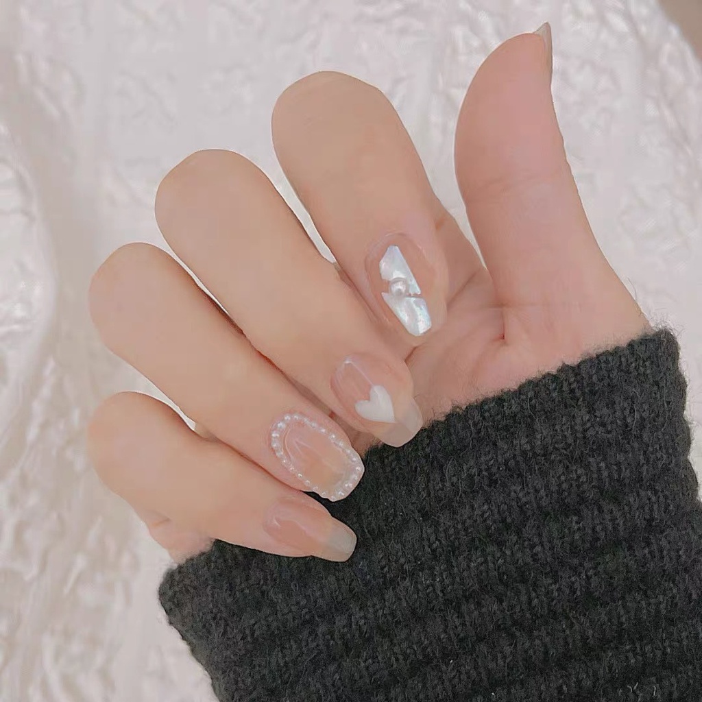 Nail box Thiết Kế Phong Cách Hàn Quốc Ẩn Xà Cừ Xếp Ngọc Nền Nước Gạo Nhẹ Nhàng N10