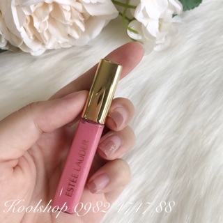 Son bóng Estee Lauder Pure Color Shimmer Gloss #26 Extravagant Pink hồng nude và #30 Racy Rasberry hồng đỏ ánh ngọc trai