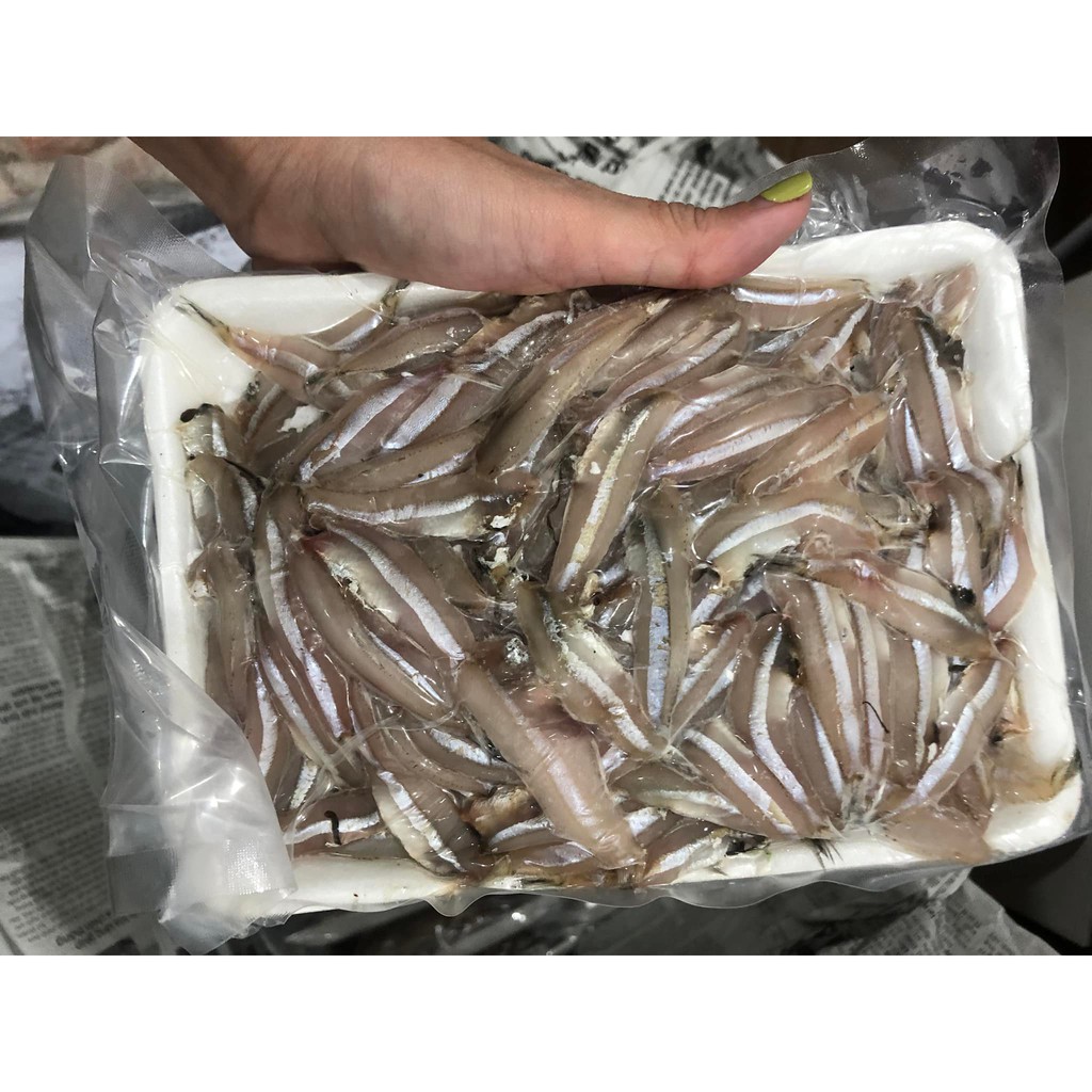 Cá cơm làm sạch bỏ đầu khay 500g