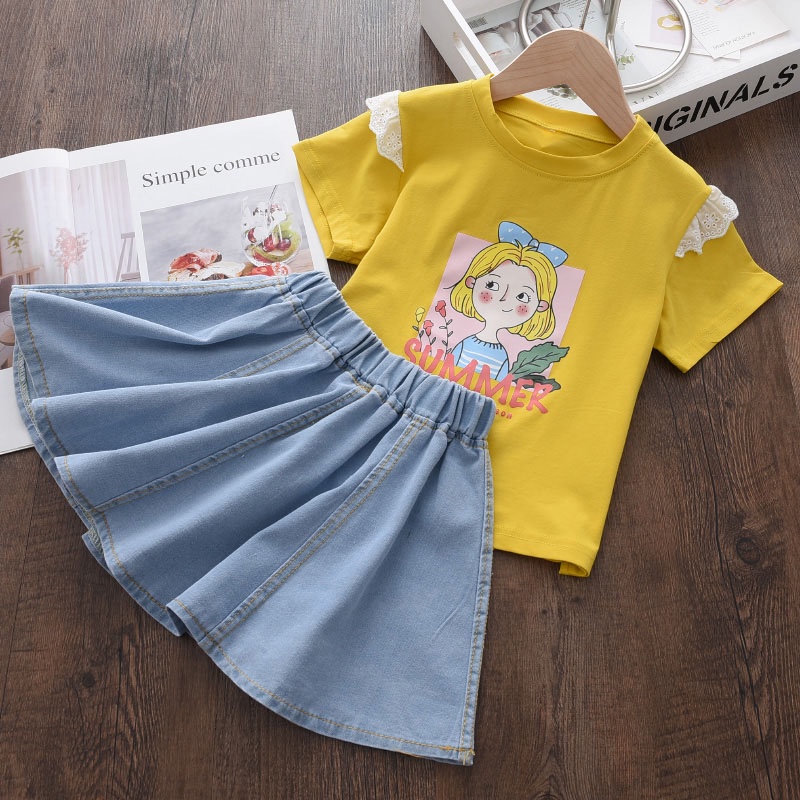 BEAR LEADER Bộ Áo Thun In Hoạt Hình Phối Ren + Chân váy jean Dành Cho Bé Gái 2-6 Tuổi