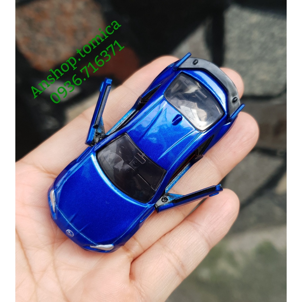 Mô hình xe Subaru mở được cửa màu xanh dương tomica Nhật Bản