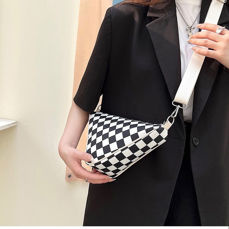 Túi Vuông Nhỏ Đeo Chéo Vai Họa Tiết Kẻ Ô 2022 Mới NB00223