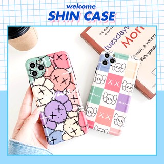 Ốp lưng iphone Kaws 7  màu IMD dày dặn viền nổi 5/5s/6/6plus/6s/6splus/7/7plus/8/8plus/x/xr/xs/11/12/pro/max/plus/promax
