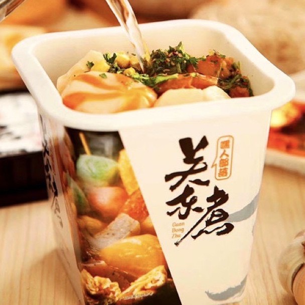 Cốc lẩu miến hải sản đủ topping (mực, cá viên, chả cá, phomai,..) 155g siêu ngon, hit hot