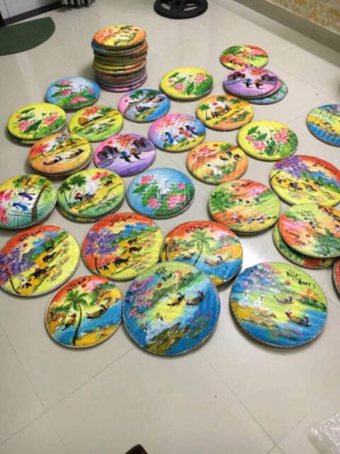 Mẹt tre vẽ tranh phong cảnh đủ màu sắc