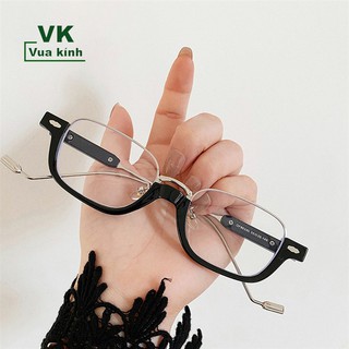 Kính cận kèm mắt cận somin