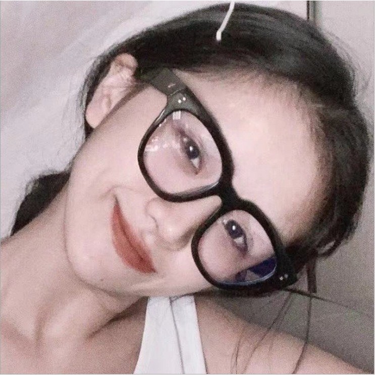 Mắt kính gọng chữ V form vuông KM18 | BigBuy360 - bigbuy360.vn