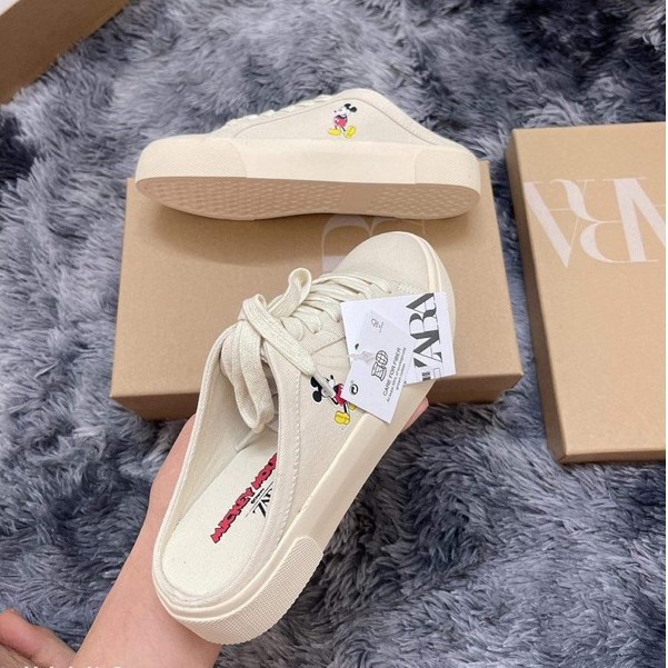 ZARA Giày Lười Vải canvas Họa Tiết Chuột Mickey Kiểu Cổ Điển Dễ Thương