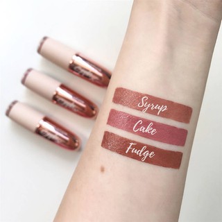 Son Makeup Revolution X Soph lipstick