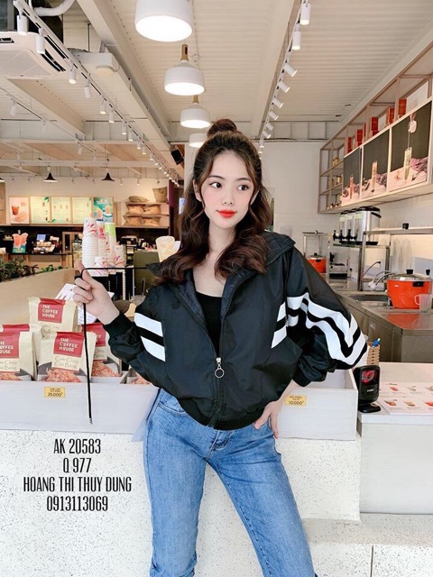 Khoác dù cropt sọc