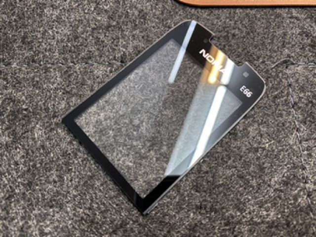 Mặt kính nokia e66