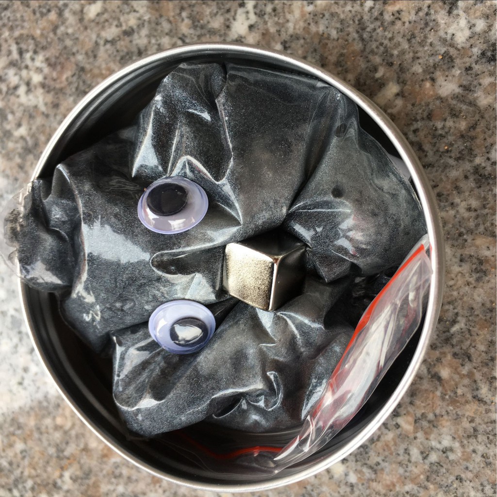 1 hộp slime nam châm - slime đất sét