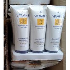 Sữa Rửa Mặt Từ Vitamin E 150g - Thái Lan