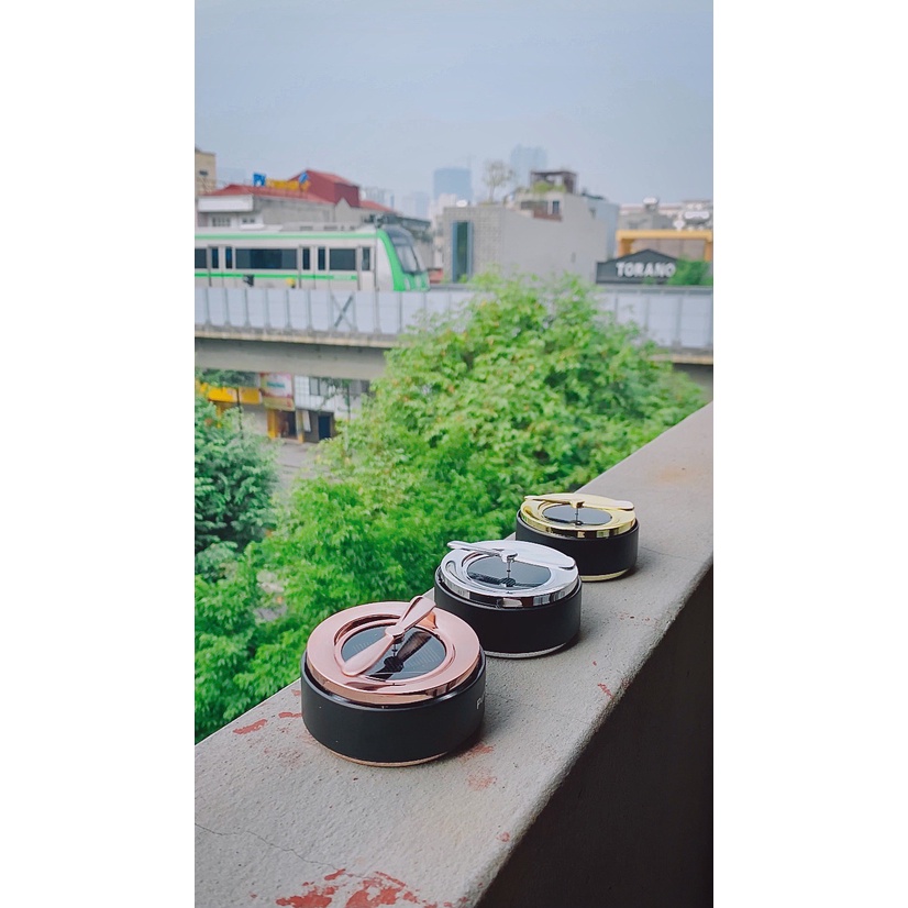 Trang trí taplo ô tô, Mô hình động cơ năng lượng mặt trời,Tặng Kèm Tinh Dầu Thơm