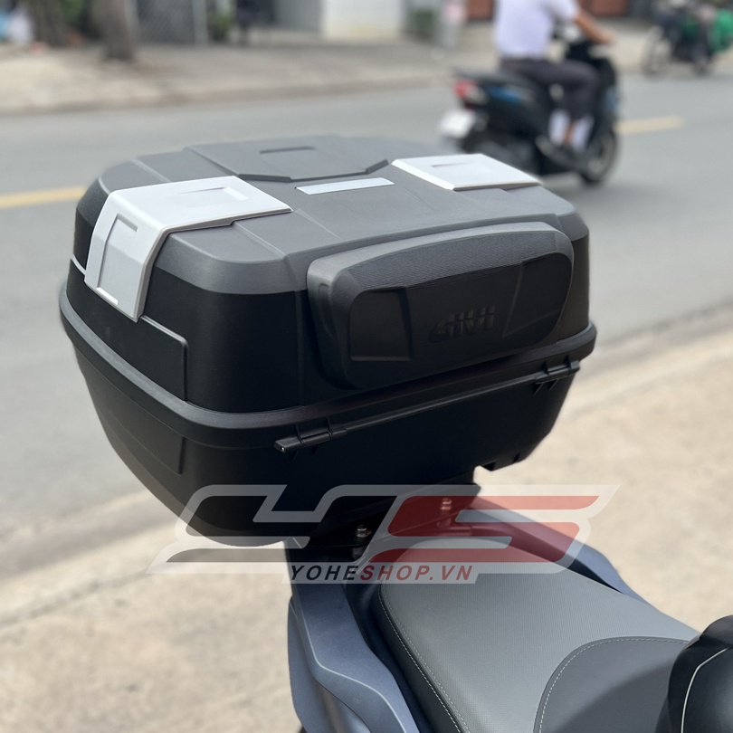 Tựa Lưng Givi BB43N V2
