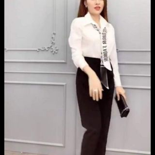 Set sơ mi quân tay +áo sơ mi + day cổ + đâm len nude + đâm len nâu
