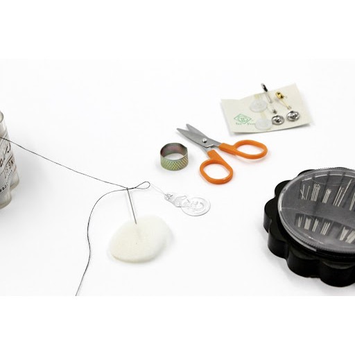 Hộp đựng kim chỉ makoto