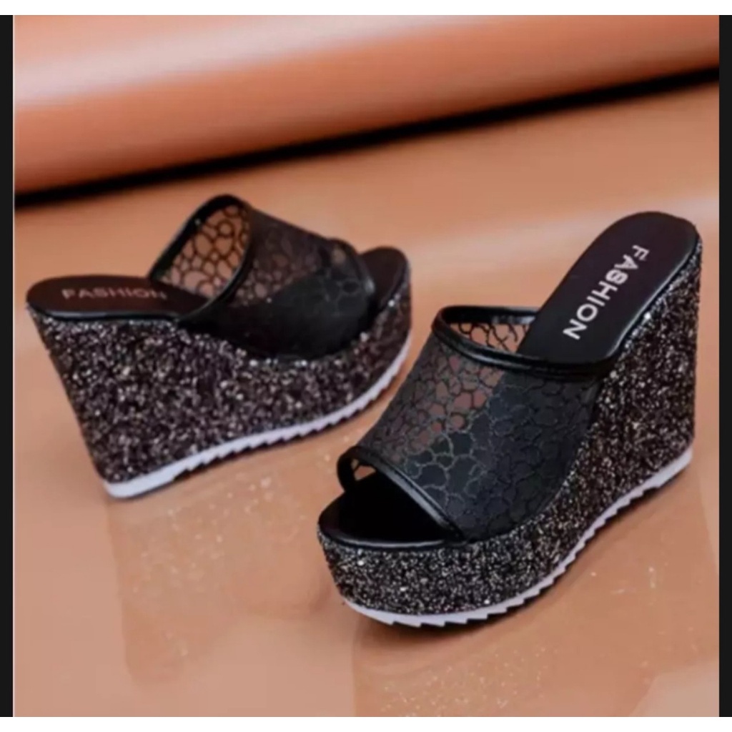 Dép đế xuồng phối ren 10f