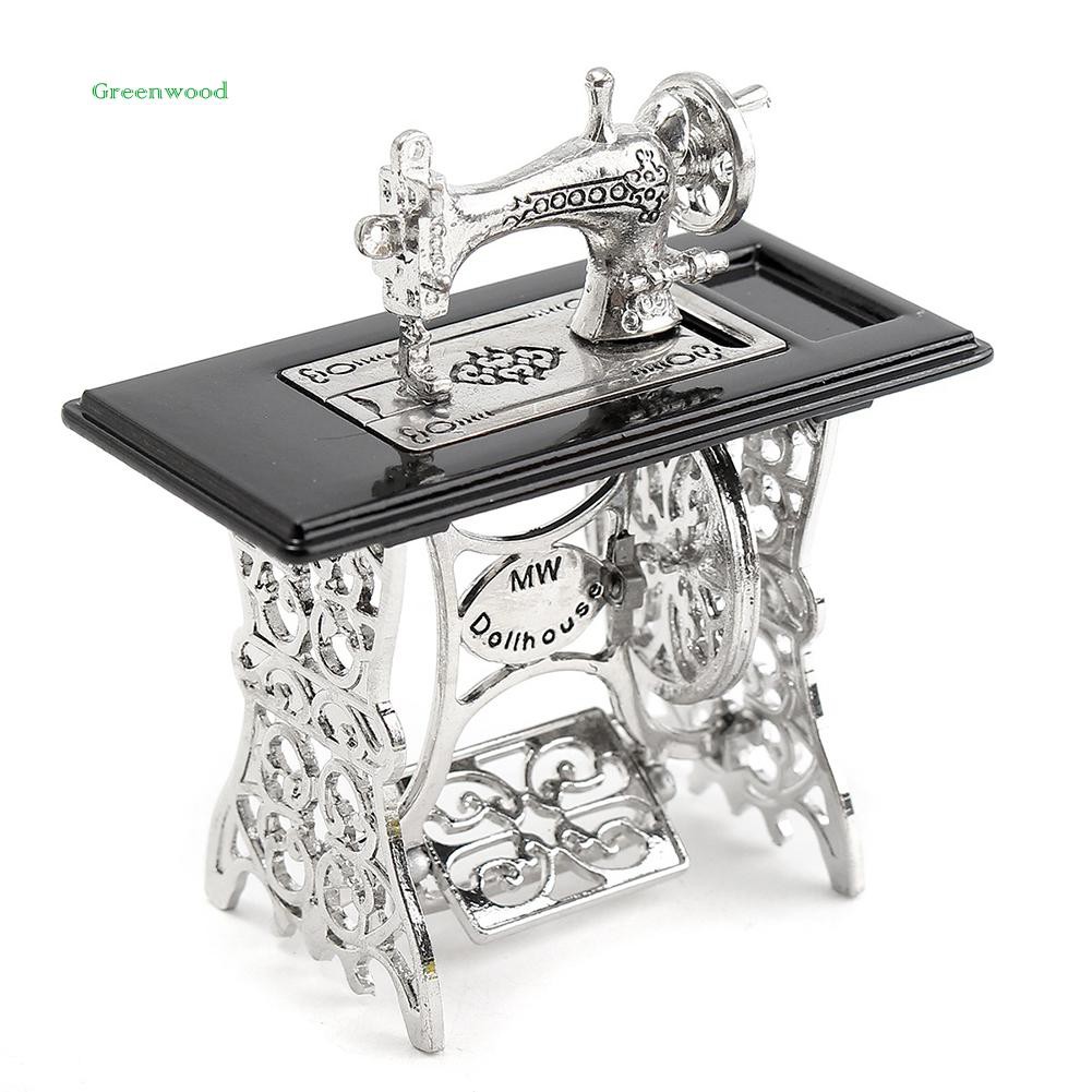 Máy may mini trang trí nhà búp bê tỉ lệ 1 / 12