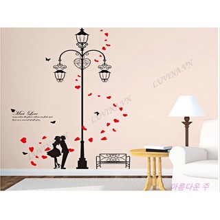 Decal dán tường LUVINA trang trí phòng khách, phòng ngủ, phòng ăn - Cột đèn tình yêu