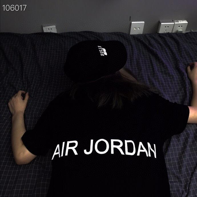 Áo Thun In Lưng AIR JORDAN Cá Tính Unisex