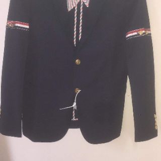ÁO THOM BROWNE