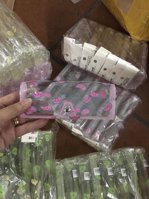 HỘP ĐỰNG KÍNH TRONG