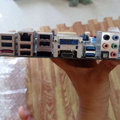 Mian Intel H67.Socket 1155 / 4 khe Ram dde3/Chặn đầy đủ bảo hành khỏi chê