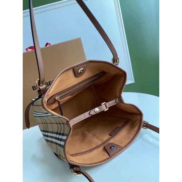 Túi BURBERRY siêu xịn