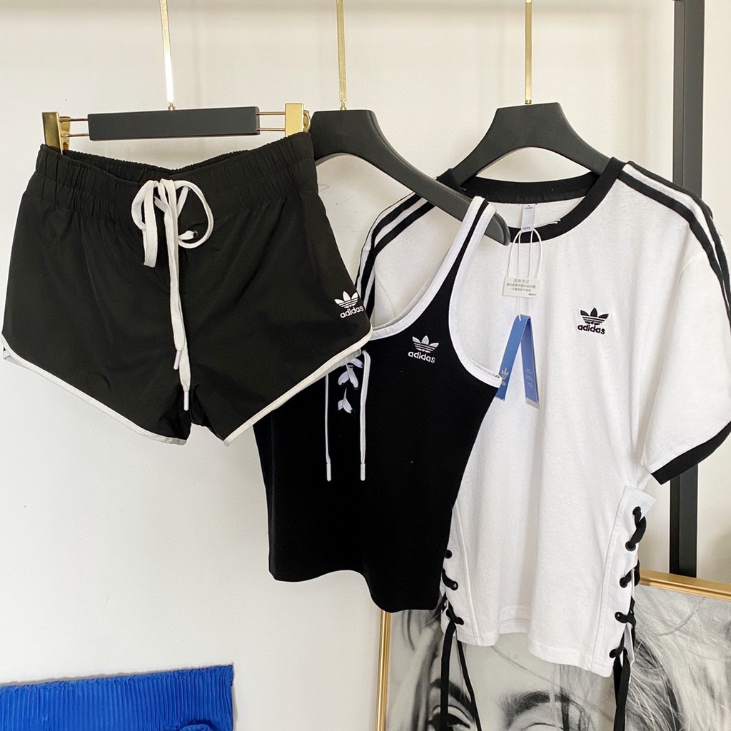 Set Áo Hai Dây Phối Quần Short Phong Cách Retro Mỹ Thời Trang Mới 2022